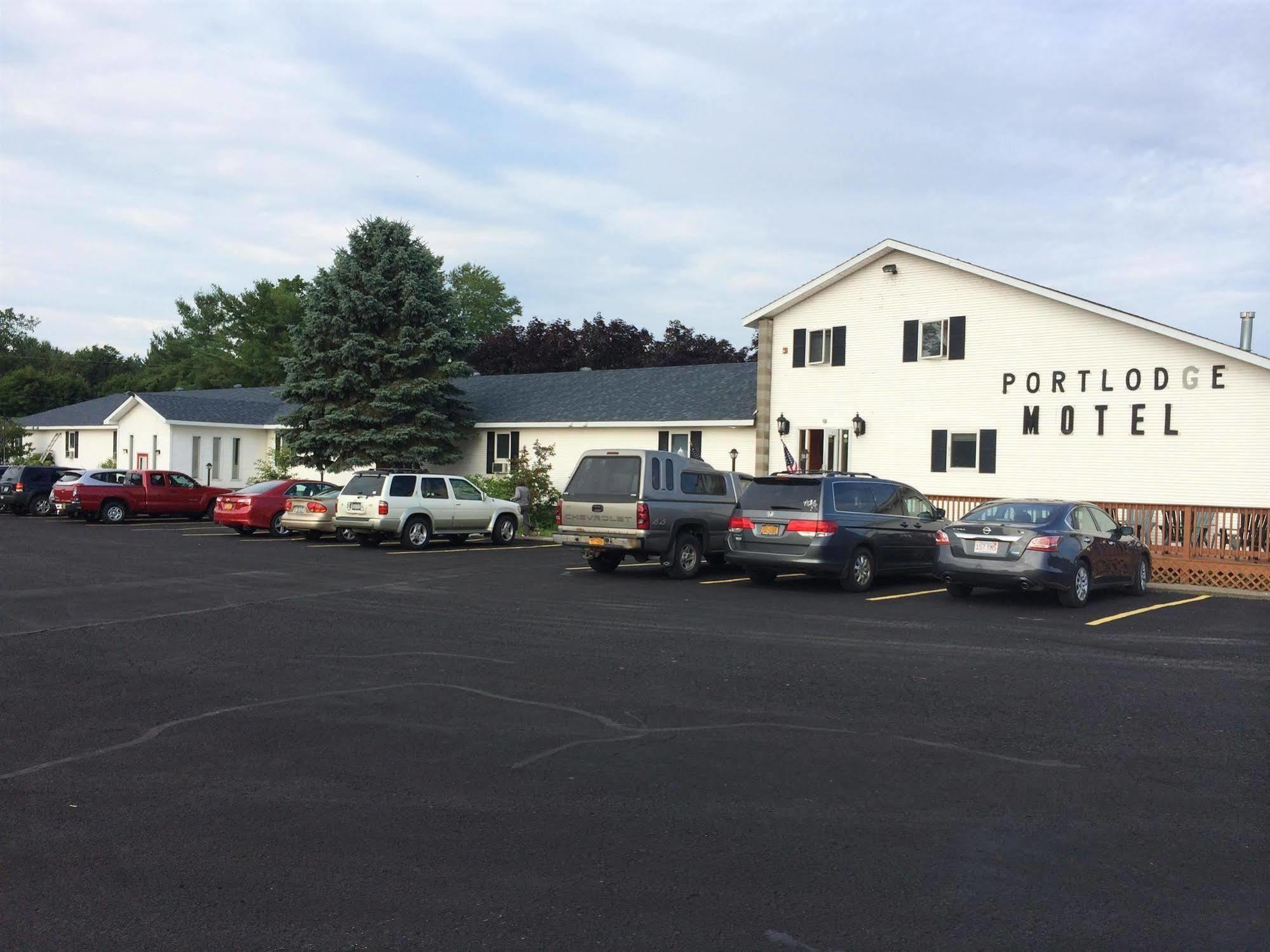 Port Lodge Motel Pulaski Екстериор снимка