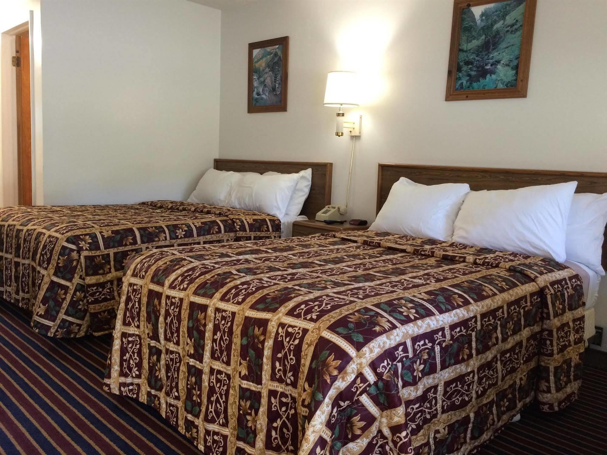 Port Lodge Motel Pulaski Екстериор снимка
