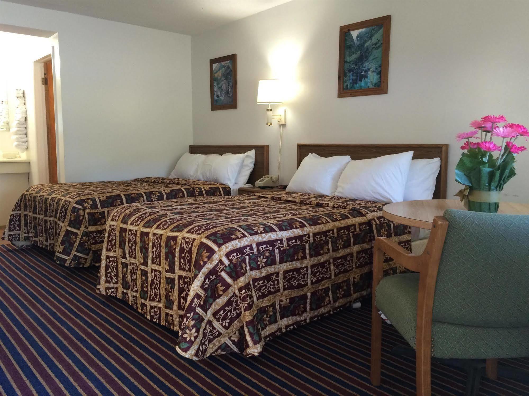 Port Lodge Motel Pulaski Екстериор снимка