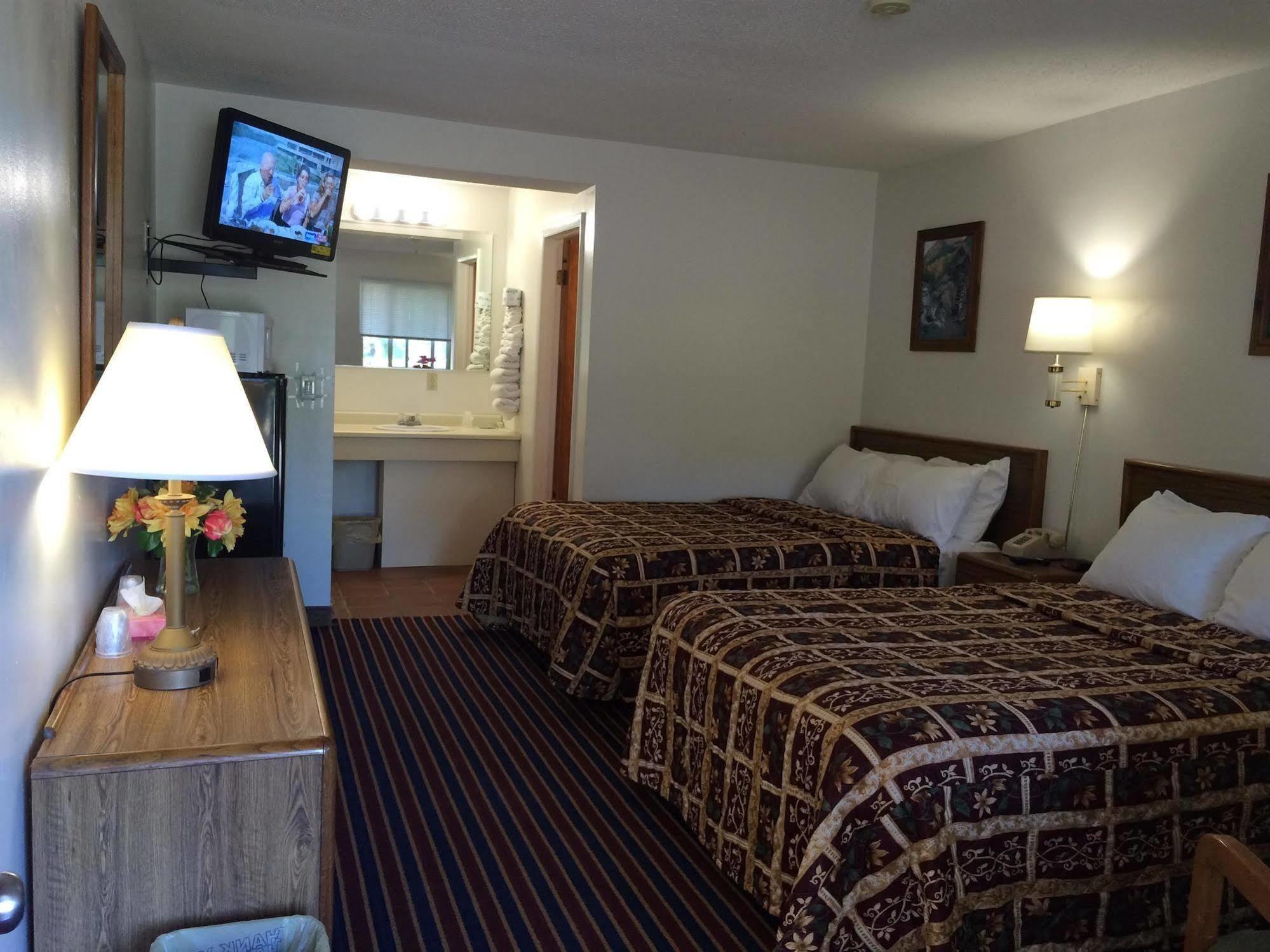 Port Lodge Motel Pulaski Екстериор снимка